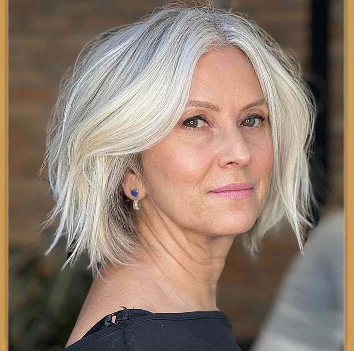 freche-frisuren-fur-graue-haare-ab-60