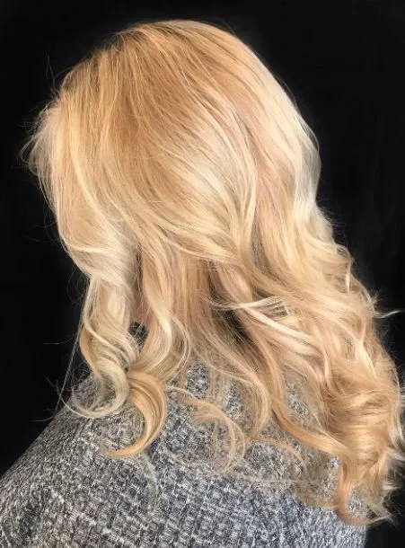 Helles Goldblond
