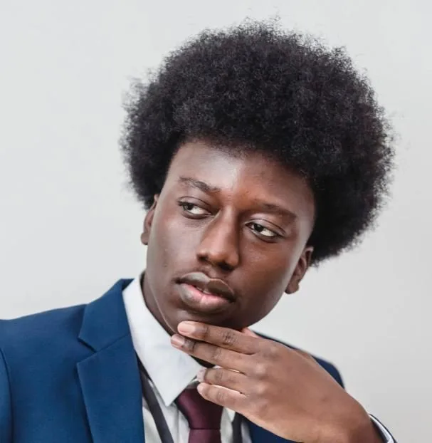 Afro Haare Frisuren 34 afro haare männer, afrikanische haare männer, afro haare flechten männer, afro haare männer stylen, afro haare schneiden männer, afro haare stylen männer, afro locken mann, afrikanische haare stylen männer, afro haare glätten männer,