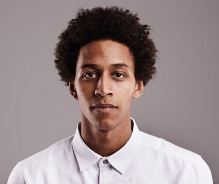 afro haare männer, afrikanische haare männer, afro haare flechten männer, afro haare männer stylen, afro haare schneiden männer, afro haare stylen männer, afro locken mann, afrikanische haare stylen männer, afro haare glätten männer,