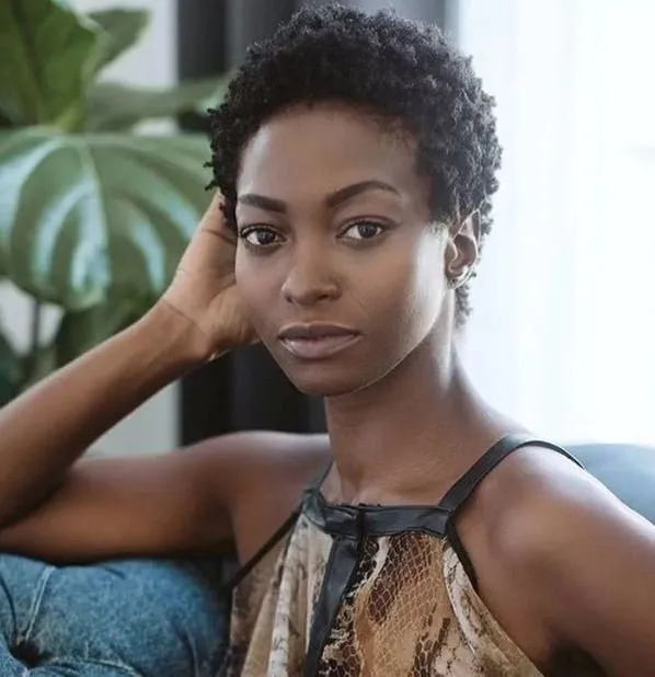 Afro Haare Frisuren 20 afro frisur, afro haare frisuren, afro haare pflegen, afrikanische zöpfe flechten, afrikanische zöpfe flechten lassen, afro flechten, afro frisur frauen, afro frisur mann, afro frisuren jungs,