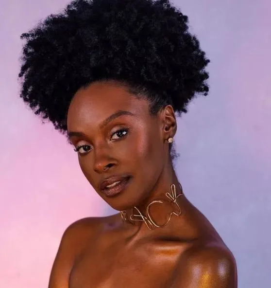 Afro Haare Frisuren 37 afro frisur, afro haare frisuren, afro haare pflegen, afrikanische zöpfe flechten, afrikanische zöpfe flechten lassen, afro flechten, afro frisur frauen, afro frisur mann, afro frisuren jungs,