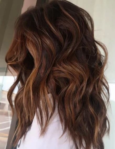 Caramel kupfer haare mit blonden strähnen