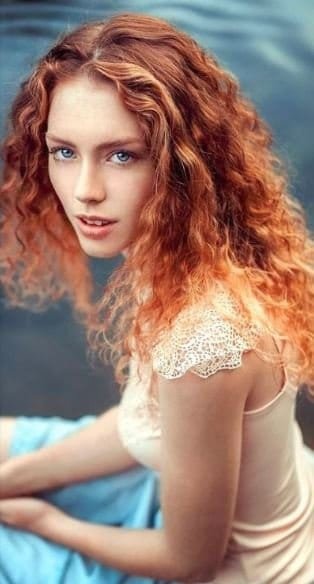 Rote Haare Mit Blauen Augen 4 Rote haare mit blauen augen, rote haare blaue augen, passen rote haare zu blauen augen, rote haarfarbe blaue augen.