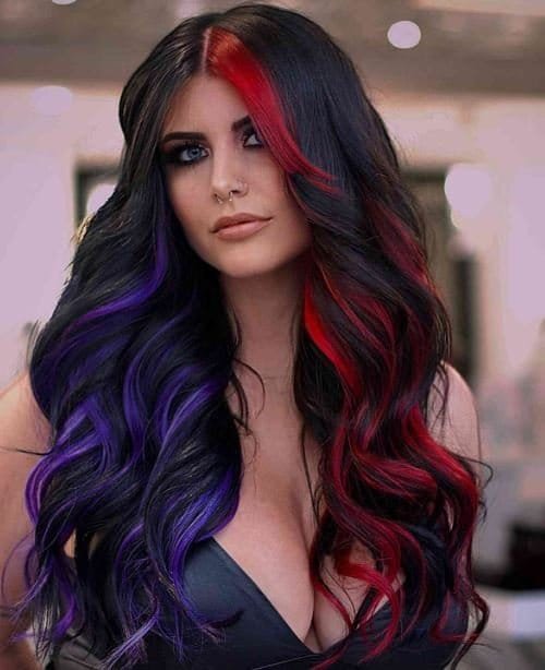 schwarze-haare-mit-blonden-strahnen-vorne-